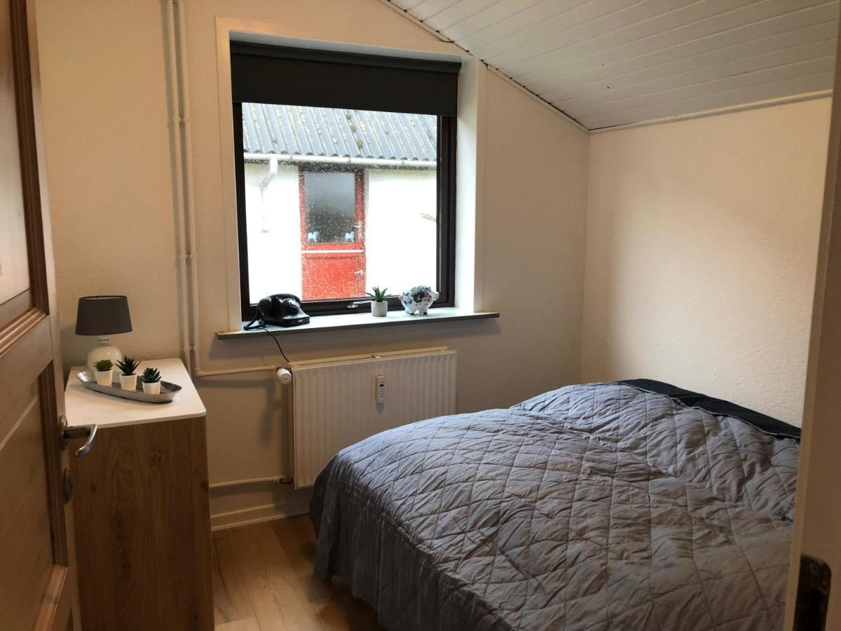 Апартаменты Lille Rode Hus Mando Рибе Экстерьер фото